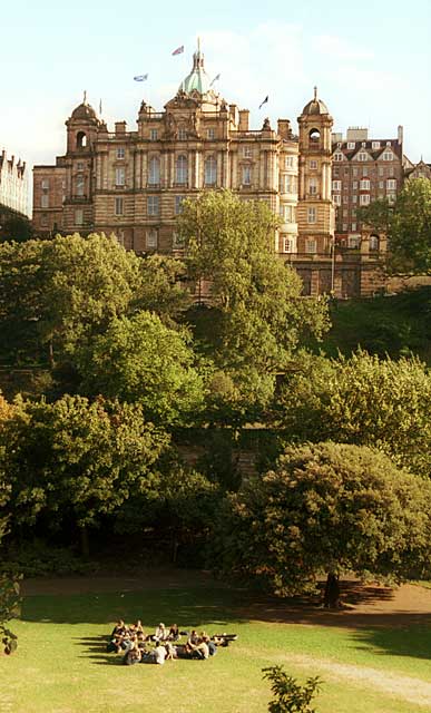 Picnic in East Princes Street Gardens beneath the Head Office of Bank of Scotland  -  August 2003