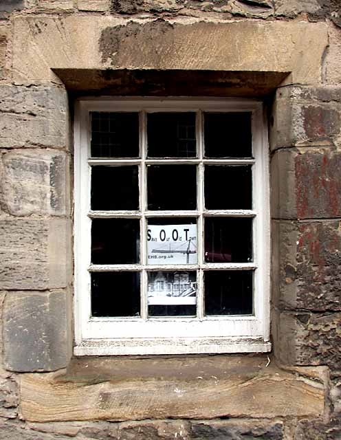 Bible Land, 183-187 Canongate, Edinurgh  -  zoom-in to window