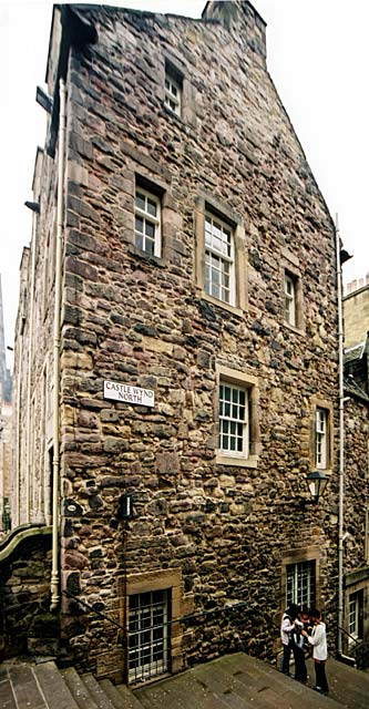 View of the western side of Canonball House from the Castle Esplanade.