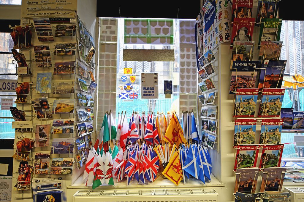 Castle Gift Shop  -  Castlehill, Edinburgh