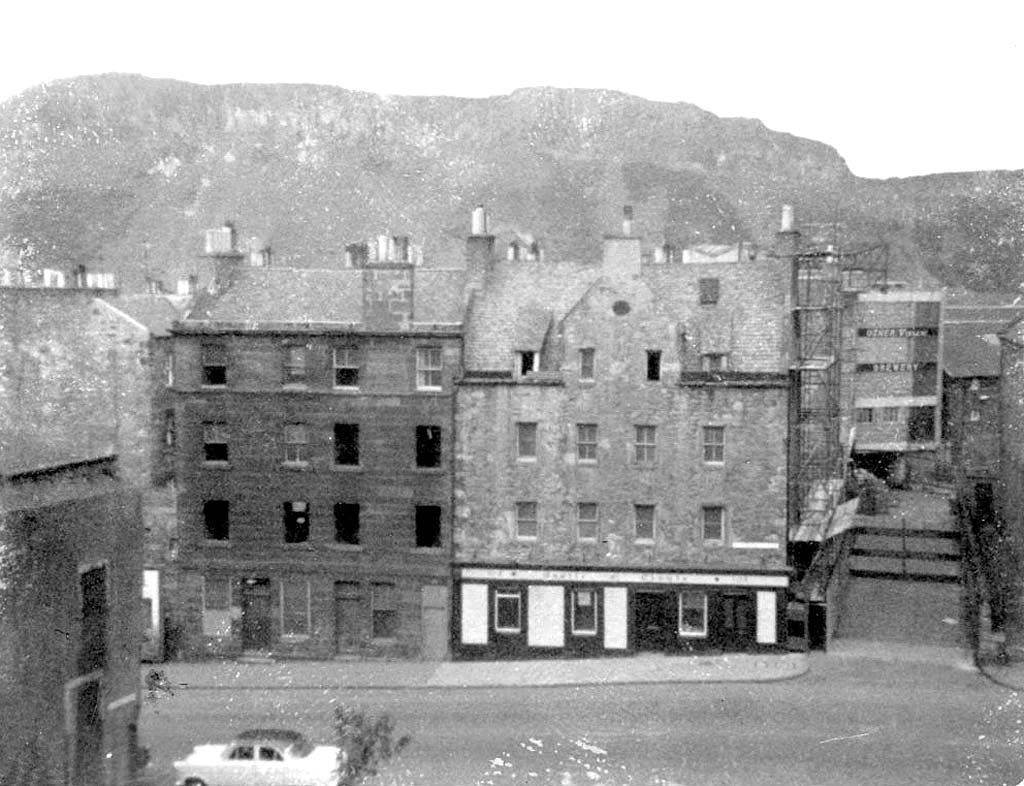 Castle o'Clouts, 104 St Leonard's Street, Edinburgh