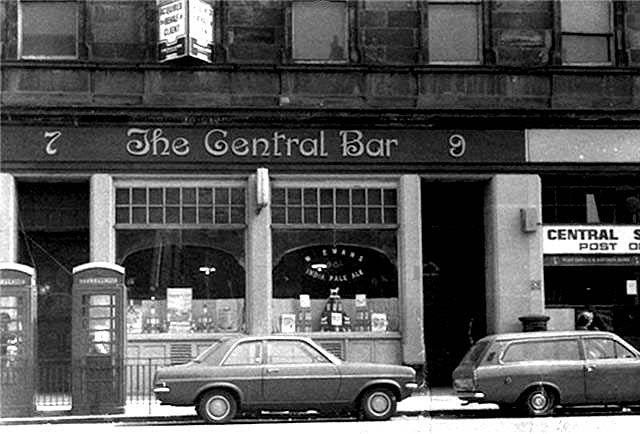 Central Bar, Leith