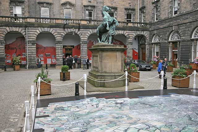 The City Chambers and Courtyard, Edinburgh  -  July 2008