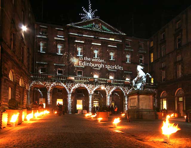 Edinburgh City Chambers  -  Decorated to celebrate Christmas and New Year  -  December 2008