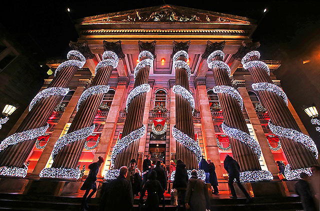 The Dome Restaurant, 14 George Street  -  Exterior Decorated for Christmas, 2013