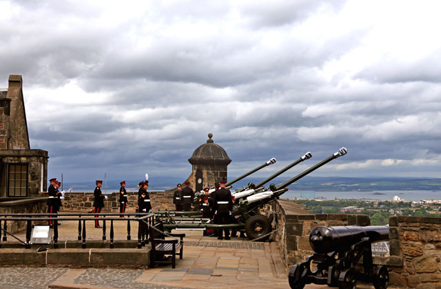 Edinburgh Castle  -  '21 Gun Salute' to celebrate The Queen's Official Birthday  -  June 15, 2013