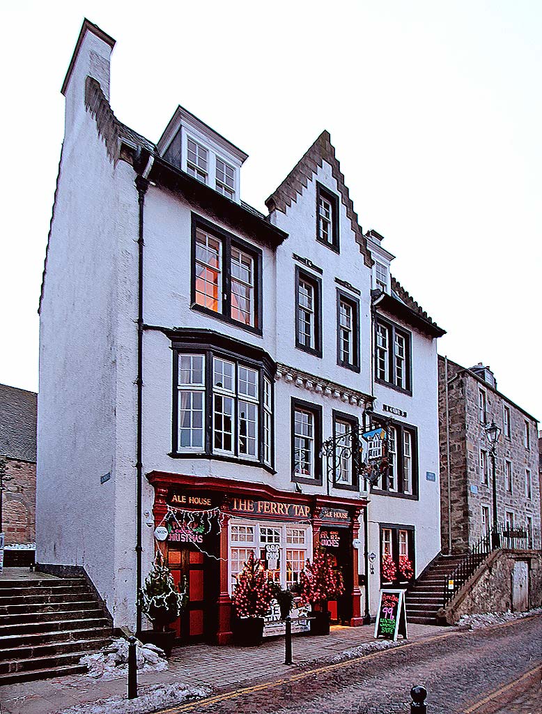 South Queensferry  -  The Ferry Tap, High Street, South Queensferry  -  December 2010