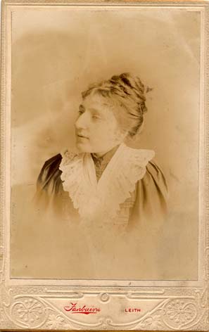 Cabinet Print of of a Lady - by Fairbairn, Leith - blank on the back