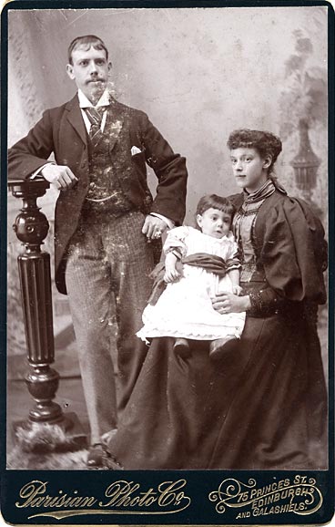 Cabinet Print by Parisian Photo Company  -  Couple and baby