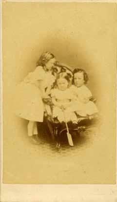 Carte de Visite  -  Photographer: Armstrong
