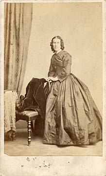 A carte de visite by James Henderson whose photographic studio was at 68 Princes Street from 1856 until 1867