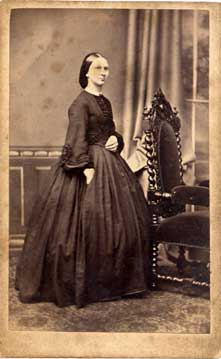 Carte de Visite of a Lady  -  by Howie & Bonne