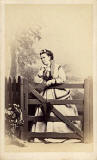 Carte de visite  -  Kyles  -  36 Regent Street  -  Lady and gate