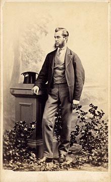 Carte de visite  -  Kyles  -  No address given  -  Man with top hat