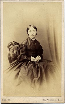 John Moffat  -  Carte de visite  -  1861-73  -  Lady and chair