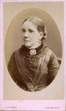 A carte de visiet by James Good Tunny  -  1875-1886  -  Lady with broche