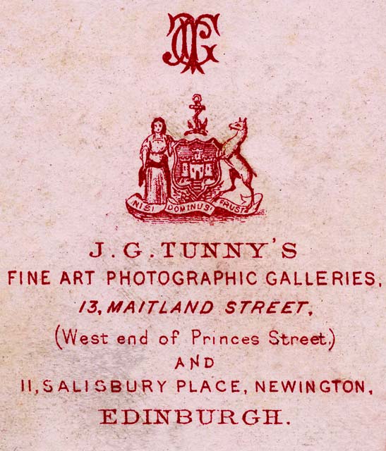 Zoom-in on the detail on the back of a Carte de Visite by Tunny & Co  -  1870-1874  -  Man in kilt