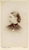 Carte de visite from the Edinburgh studio of Marshall Wane  -  Lady with Neclace and Bun