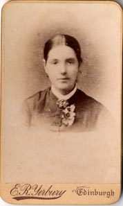 Yerbury  -  Carte de Visite  -  2  -  Front