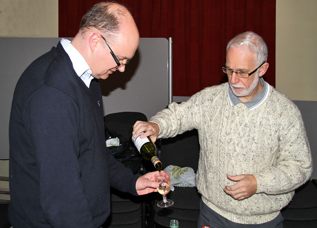 EPS Members gather on 15 December 2012 to celebrate the recent invitation to Sandy Cleland, a former President of Edinburgh Photographic Society to join the London Salon.