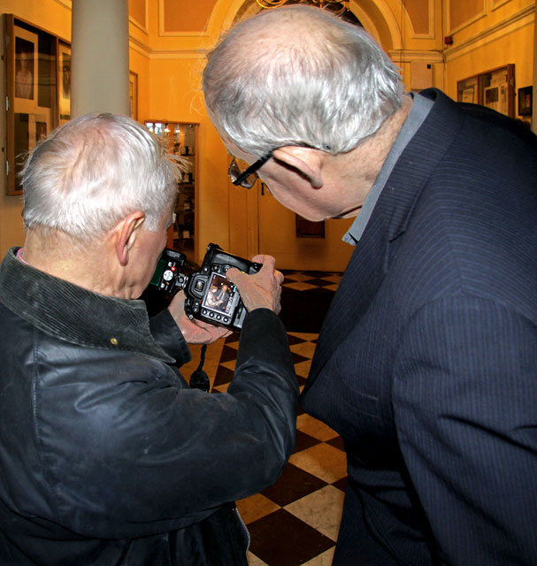 EPS Members gather on 15 December 2012 to celebrate the recent invitation to Sandy Cleland, a former President of Edinburgh Photographic Society to join the London Salon.