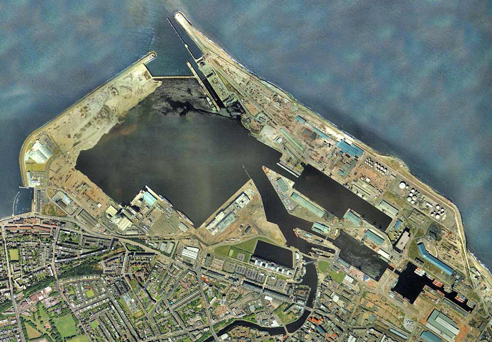 Aerial view of Leith Docks  -  2001  -  with key