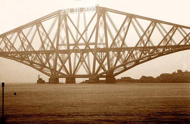 Forth Bridge - Millennium Clock