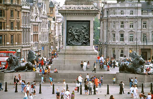 Places on the Monopoly Board  -  Trafalgar Square, London