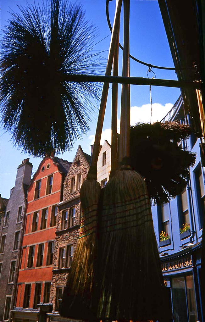 Robert Cresser's Brush Shop at 40 Victoria Street, Edinburgh