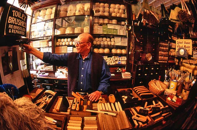 Robert Cresser's Brush Shop at 40 Victoria Street, Edinburgh