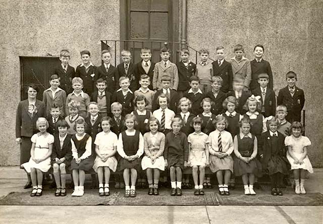 Photograph by J R Coltart & Son  -  Pupils at Trinity Academy - Late-1930s or Early-1940s?