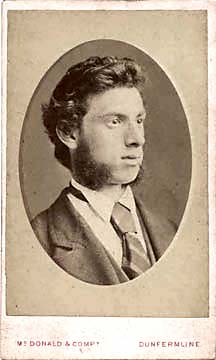 A carte de visite of the Dalkeith photographer Thomas Wallace, son of the Edinburgh photographer, Charles Wallace