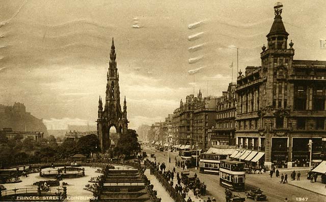 Postcard by A R Edwards & Son  -  Looking to the west along Princes Street from the North British Hotel