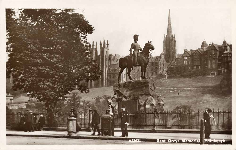 Postcard published by John R Russel of Edinburgh (JRRE)  -  Royal Greys'  Memorial in West Princes Street Gardens