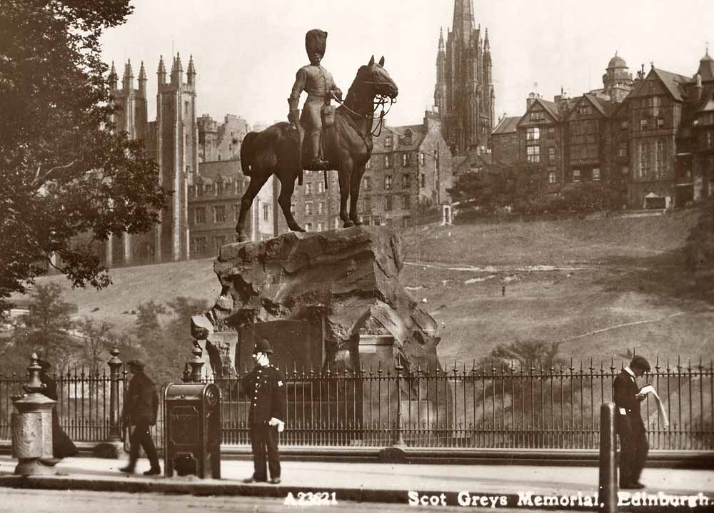 Postcard published by John R Russel of Edinburgh (JRRE)  -  Royal Greys'  Memorial in West Princes Street Gardens