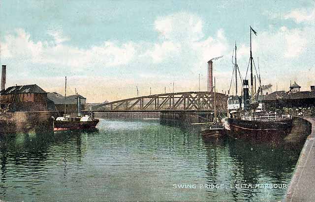 'National Series' postcard  -  Swing Bridge, Leith Harbour