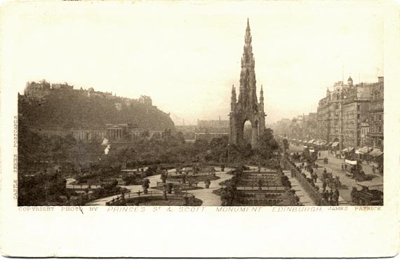 Postcard  -  James Patrick  -  Castle Series  -  Princes Street and the Scott Monument