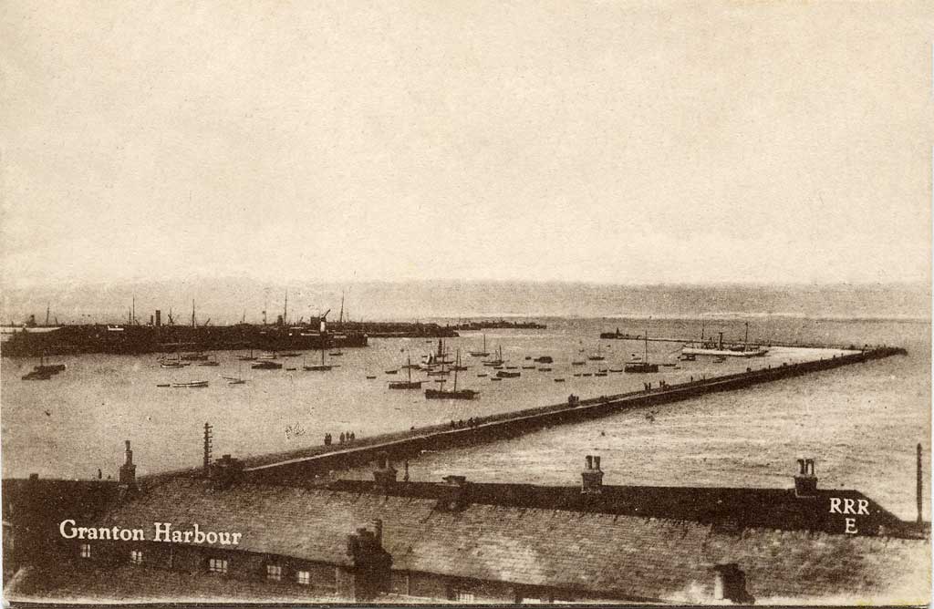 RRR-E Postcard  -  Granton Breakwater and East Harbour