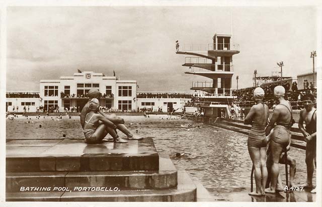 Portobello Bathing Pool  -  Valentine Postcard