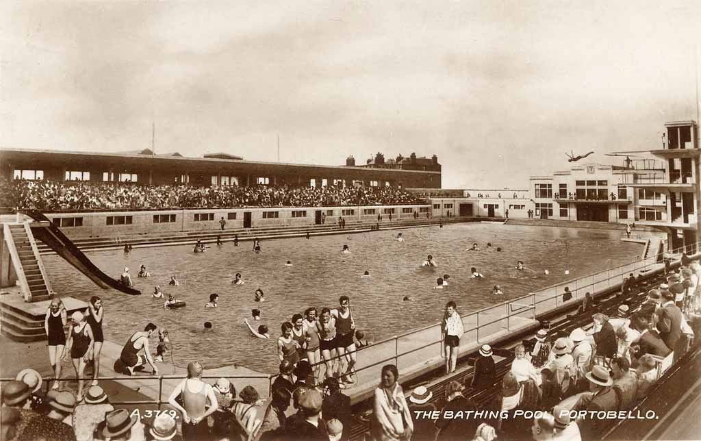 Portobello Bathing Pool  -  Valentine Postcard -  1936