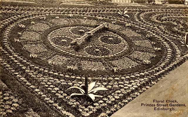 Postcard by Valentine - Floral Clock in Princes Street Gardens - 1903