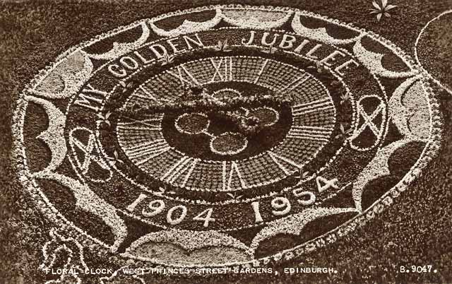 Postcard by Valentine  -  Floral Clock in Princes Street Gardens  -  1954