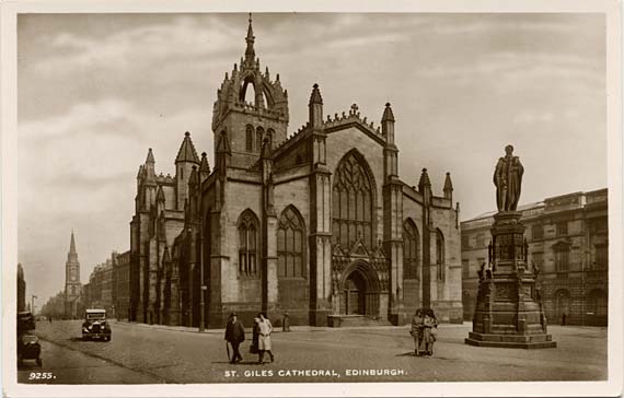 Postcard by J B White of Dundee - St Giles Cathedral in the Royal Mile, Edinburgh