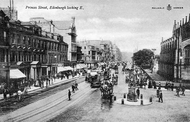 Postcard published by WR&S  -  Princes Street and Sinclair Fountain from the West End