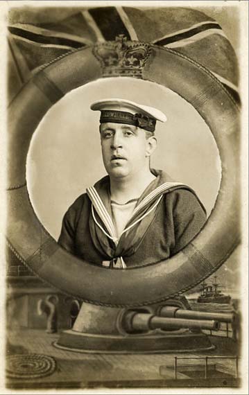Postcard from Morriso's Studio - 27510 - Sailor - HMS Zedwhale