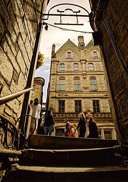 Edinburgh Closes  -  Anchor Close, looking to the south towards Cockburn Street