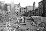 Dumbiedykes Survey Photograph - 1959  -  Between Mid and West Arthur Place