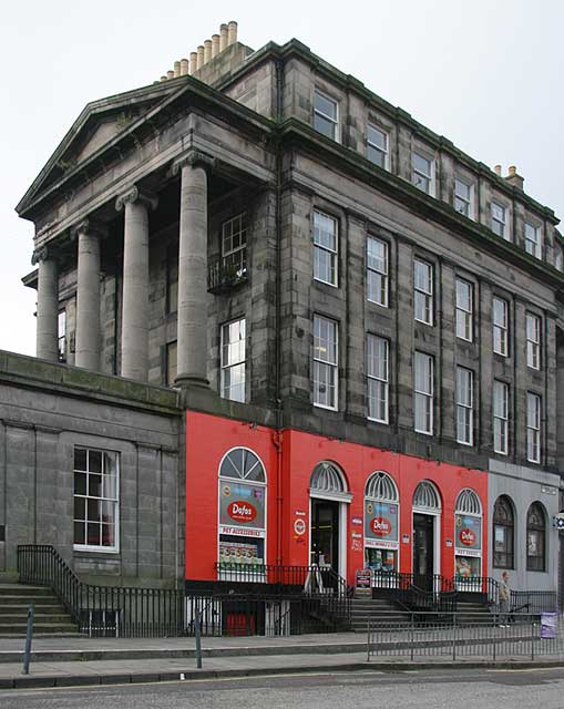 Blenheim Place at the west end of Royal Terrace -  Fofos pet shop and the Royal Bank of Scotland