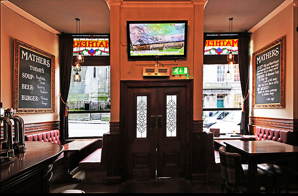 'Mather's Bar',  25 Broughton Street, Edinburgh  -  Photo taken 2015