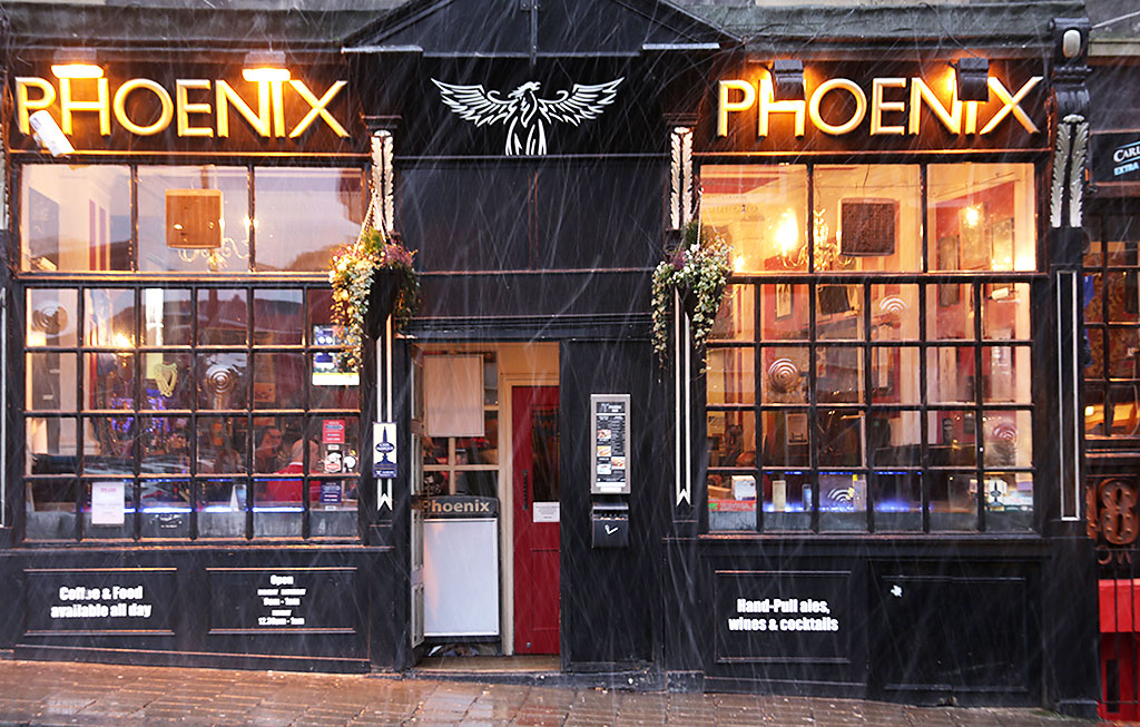 'Phoenix Bar',  46 Broughton Street, Edinburgh  -  Photo taken 2015